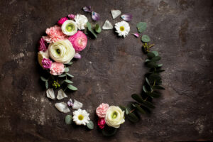 Imagem de uma coroa de flores de velório